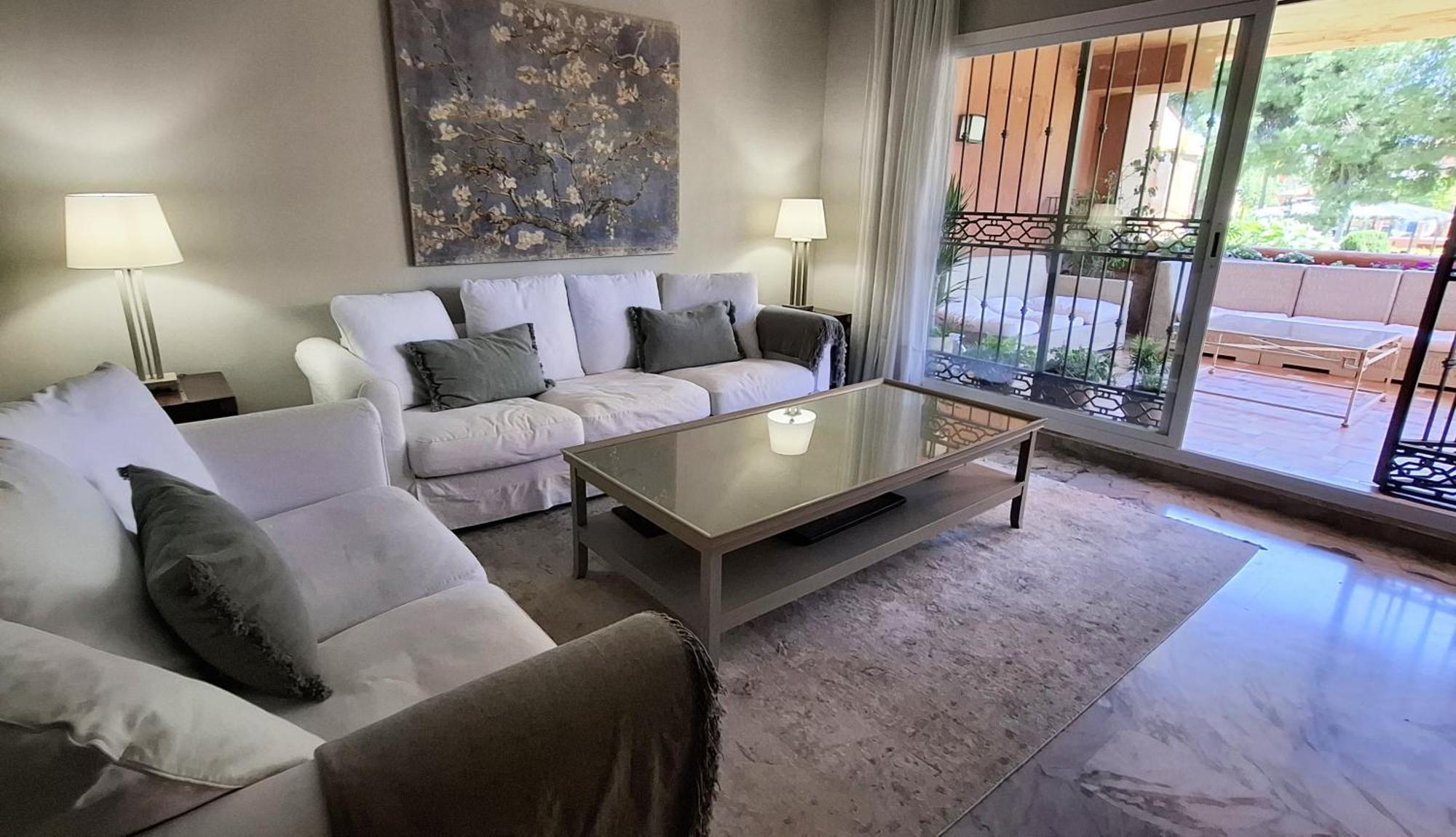 Alhambra Del Golf - Guadalmina Apartment Estepona Luaran gambar